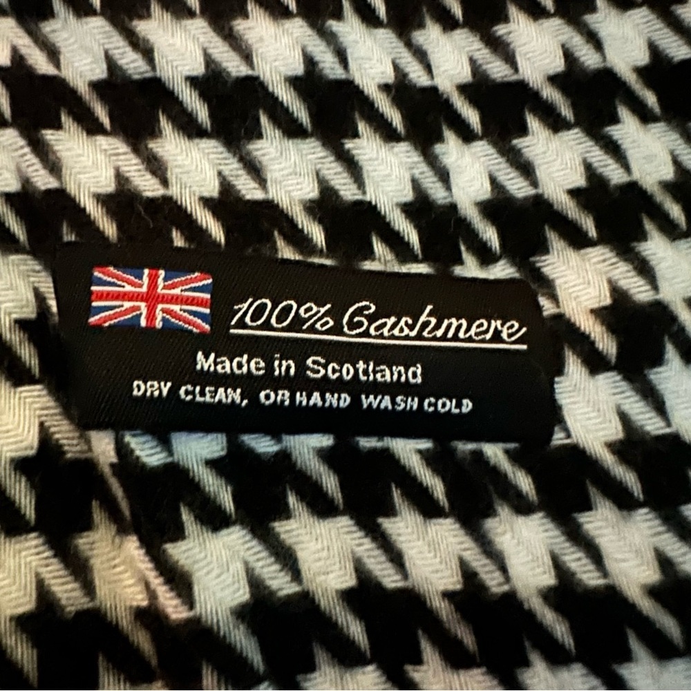 Patterned Scarves​​ - Picture 2 of 3